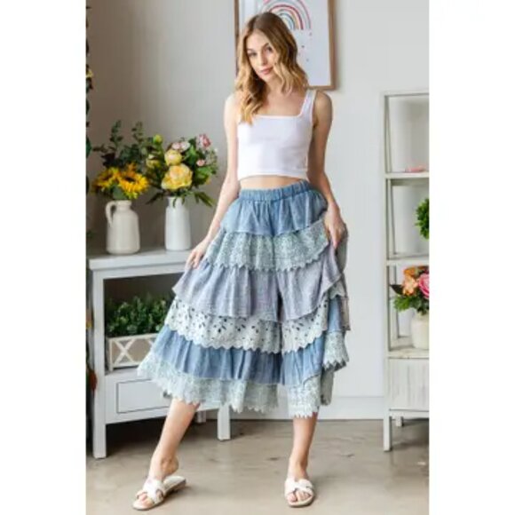 097 Oli & Hali Washed Mix Media Tiered Wide Leg Cropped Pants NEW Size Small - Picture 2 of 11